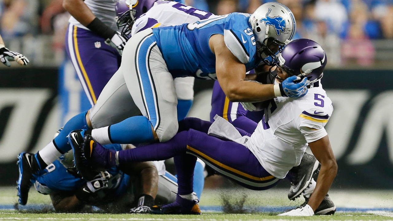 Once fearful of Bridgewater getting 'beat up,' Zimmer glad QB learning on job